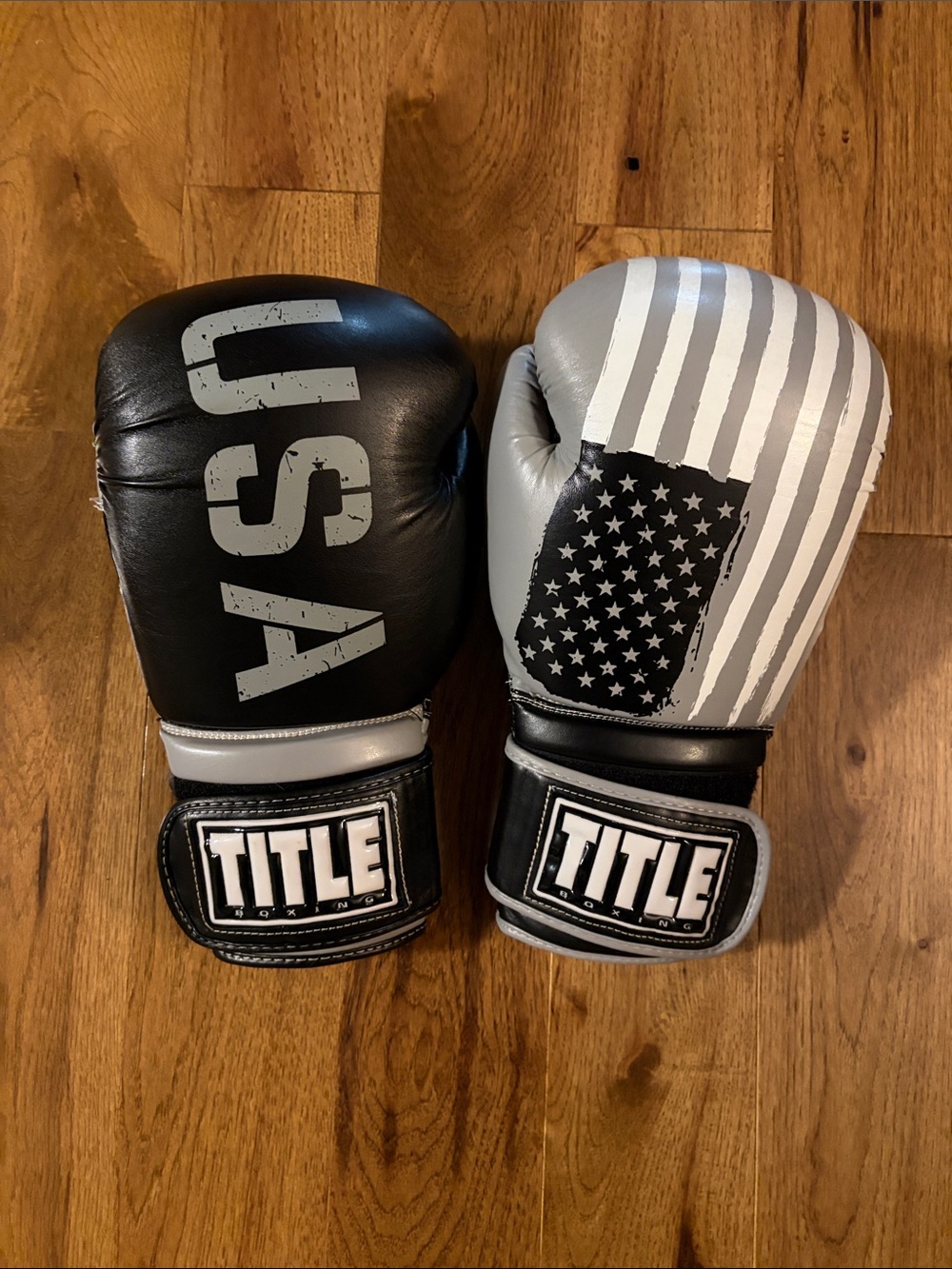 Men’s XL Title Boxing Gloves